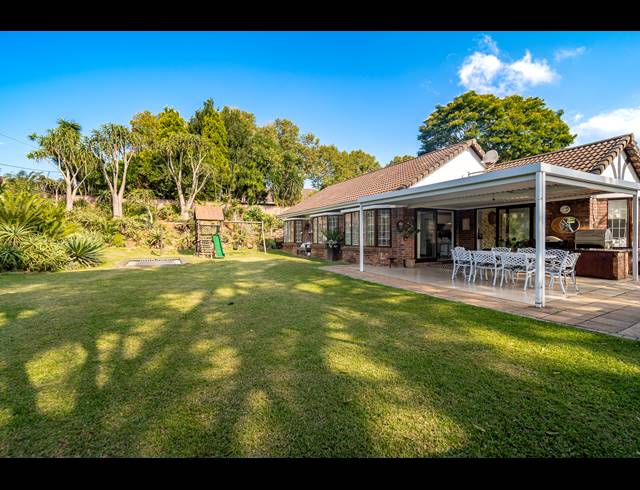 3 BEDROOM TOWNHOUSE SOLD IN HILLCREST CENTRAL